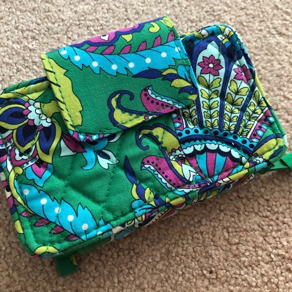 NWT Vera Bradley Wristlet - Picture 1 of 4